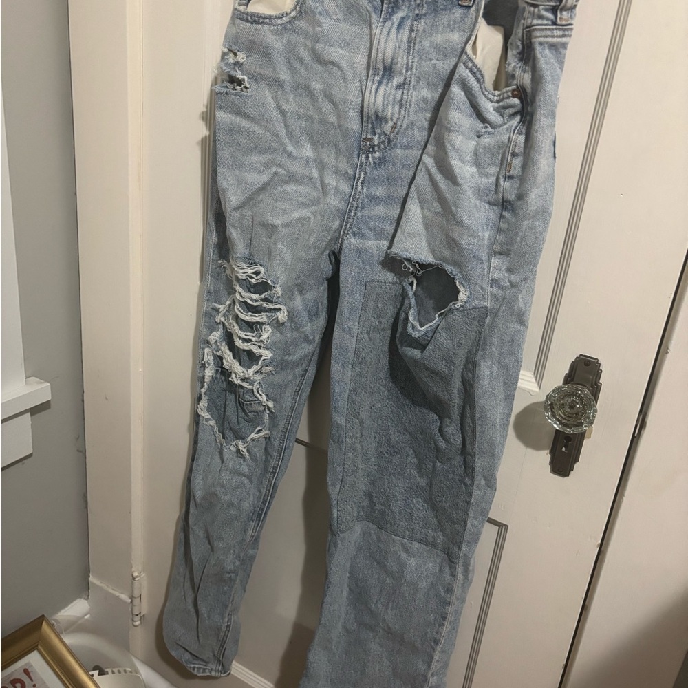 American Eagle Outfitters Light Indigo Ripped Straight Leg Jeans